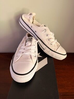 Converse white Star Shoreline knit chuck Taylor slip ons sneakers. Size 7